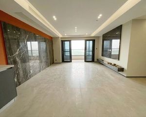 锦江区旁卧龙谷 精装大跃层 视野极好 实得面积大