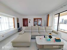 中泰峰境三期精装定制房,基本全新,没怎么住过