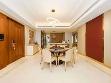 陆家嘴 朝南 近医院 满二 产权清晰 近地铁 电梯房