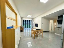 金碧新城 价格可谈 送车位 南向精装修 拎包入住 看房约我