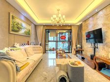 华府天地黄浦18年次新房 飞机户型三房,全明得房率83可谈