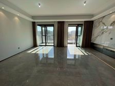 虹庐湾次新房,中叠平层,户型方正,诚意出售!