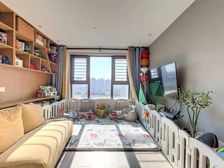 太阳星辰花园朝南精装3房,户型正气,楼层好老少皆宜,价格可谈