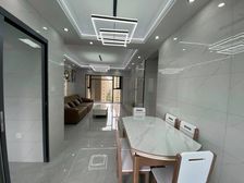 中山融创城 精装修 双卫 小三居 中间楼层 满二