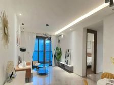 保利罗兰国际 诚心出售 送车位 送家私家电 价格可谈 包税费