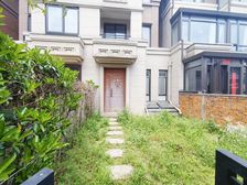 御江山小联排别墅 旁边就可以上学 带前后花园 带双车位 毛坯