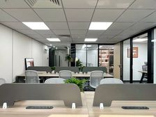 招商直租 免中芥费 体育中心 财富广场 全新装修 拎包入住