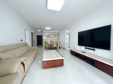 房东急需用钱四房两厅两卫豪华装修全套家具家电拎包入住