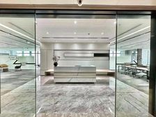 业主直租 京基滨河时代大厦300平豪华装修带家私 电梯口