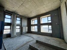 网红跃层!买一层送一层,紧邻地铁,loft复试!可投资可办公