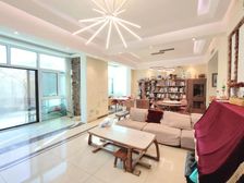 国华东方美郡 5居室 全天采光 观景带院子160平