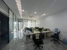 南城车站地铁口UCC湾区国际,精装写字楼带设备,送私家花园