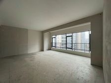 汽博横厅小高 一楼架空休闲区 玻璃幕墙落地窗 近轻轨站