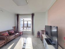 云锦世家郦景园 实际面积200平米 有10平米的空中花园