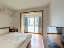 新出!近地铁万达+中高楼层+户型方正+视野开阔+精装拎包入住