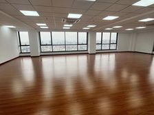 宁波老牌写字楼430平 户型方正地铁口性价比高全新装修