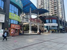 江北区轻轨沿线体育公园附近临街门面出售194平米。345万