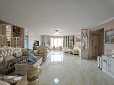 新出,急售,大4居,369万,价好谈。