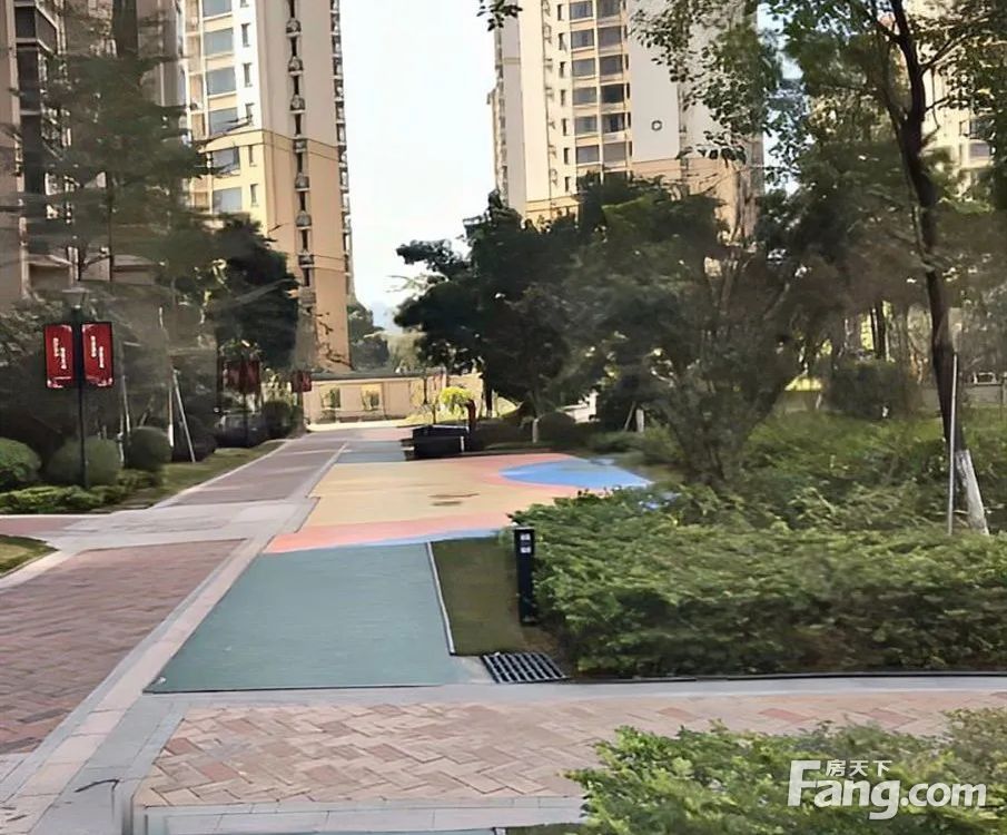 小区相关图