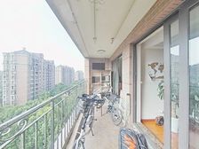 交通便利 低密度社区 环境好 产权清晰 南北通透 满五