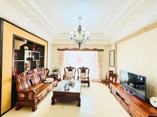 广兴华花园别墅 独立两居 南北 楼龄新 看房方便