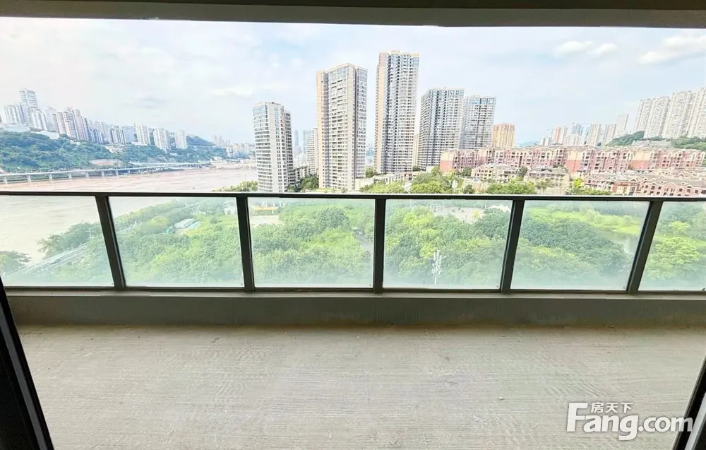 捡趴货 看江大平层 视野开阔 四房双卫 横厅阳台 急卖处理价