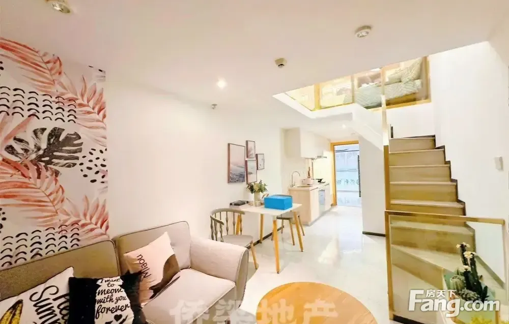 万博双地铁，复式loft，可带租6000，性价比高，急卖