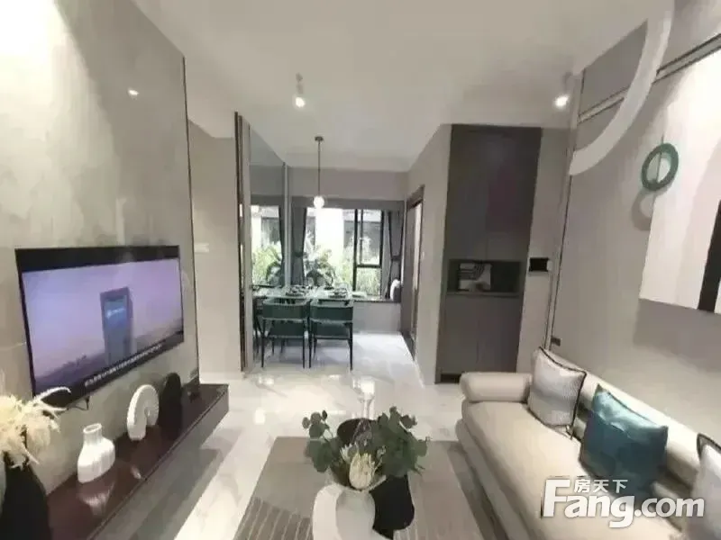 中建映花悦府 五小书包 精装 南向望花园 楼龄新 急售可谈价