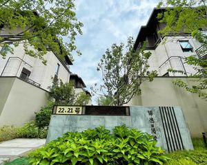 入驻后沙峪,现房合院电梯入户,私家车库 花园 ,独门独院