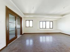 万科全新精装四房,从未住人,楼层高,全天采光