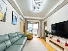 小区新 中间楼层采光好 装修好 停车方便 西南户型 电梯房