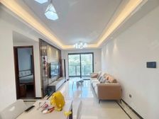 南北通透 刚需小三居 商品房 高楼层视野好 次新房 满五