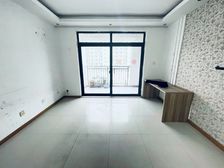 钥匙房,价格可谈,满五省税,花园位置,带固定车位, 有在卖