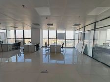 润江星际中心 235平米将装修!落地窗设施完善 随时可看