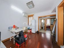 紧邻龙阳路商业综合体 2 7 16 18交通爱家中介0.8