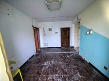 支持比价(私人房源)比小区成交价少30万,来电即省!