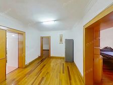 中环以内,交通方便,配套齐全,一梯二户,中间楼层,靠近轨交