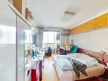 少有边套户型,采光无遮挡,附送车位,精装可以拎包住,诚意出售