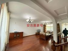 新出,实拍vr 两层独栋 位置安静 钥匙房随时可看