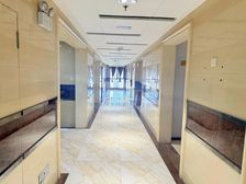 盛和广场半层500平 带家具 24空调 钥匙在我手 低价