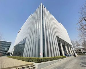 朝阳四环三临街独栋自带大可商业可展厅全框架带燃气