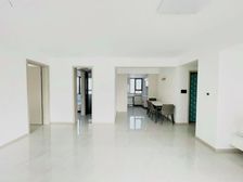 保利和唐悦色 带电梯 出行方便 次新房 停车方便 产权清晰