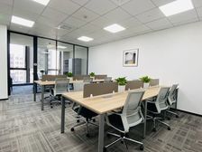 3.4.9号线宜山路站 百丽国际大厦62平米 特价2.5精装