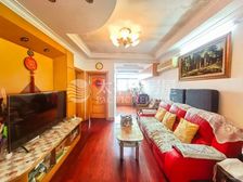 送阁楼 6号线地铁口 繁华的商业街 得房率高 格局好