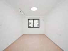 购物方便 装修好 看房随时 带车位 产权清晰 拎包入住