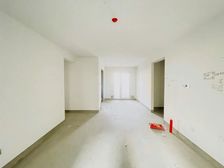 鲁能三期!有车位地下室好楼层地铁旁 好房!