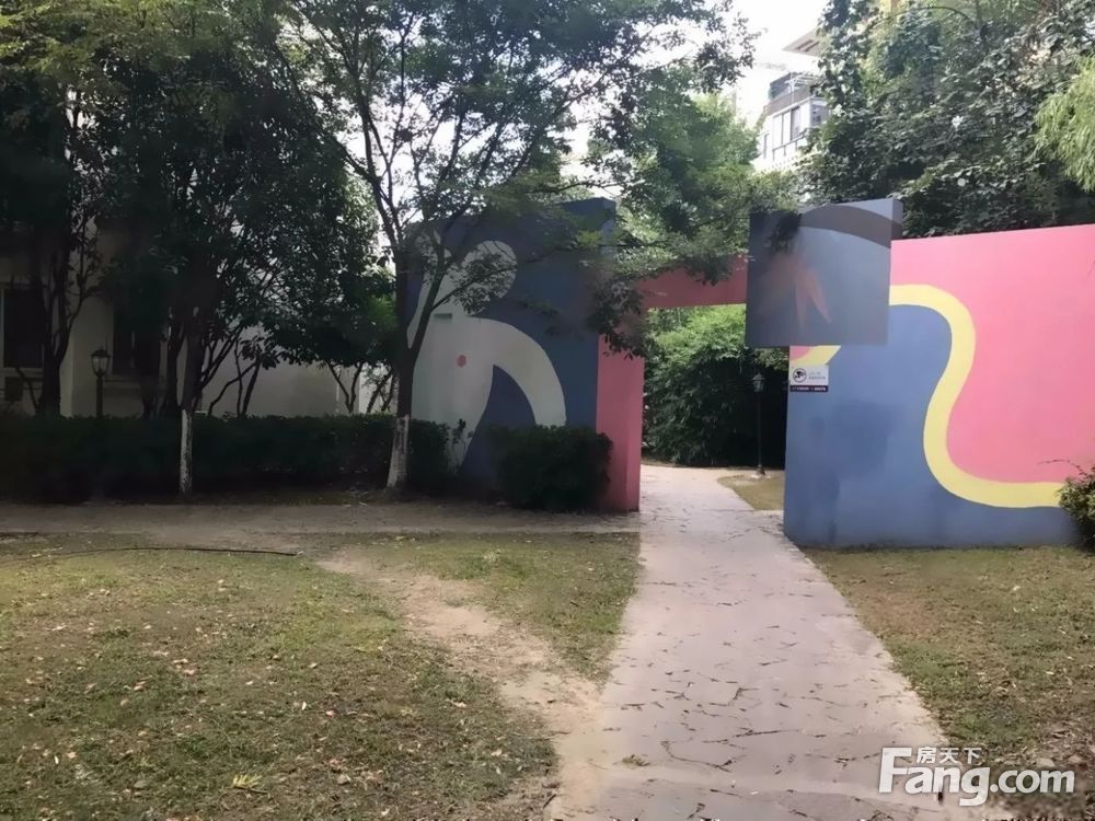 小区相关图