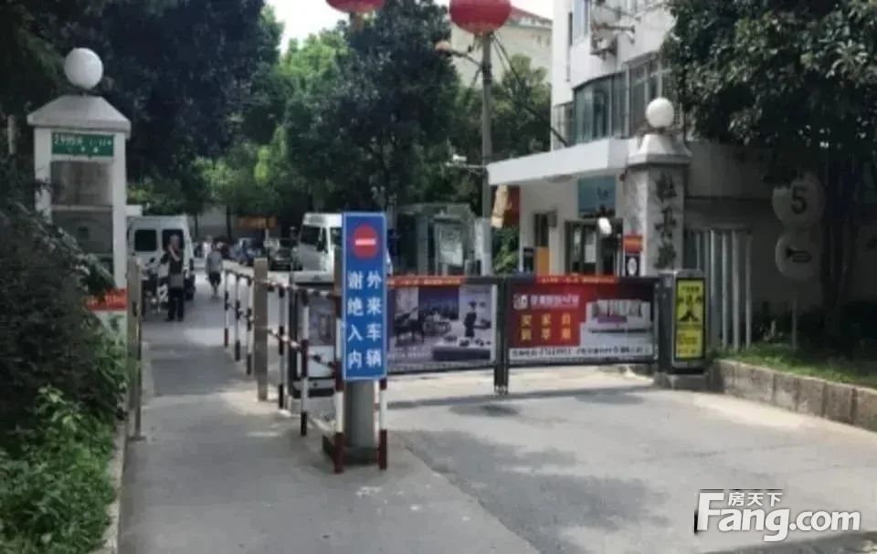 小区相关图