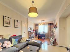 户型正气 采光好 地铁出行便利 全人车分流 管家式管理