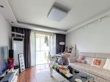 南北两房 2+1户型 客厅视野开阔,无遮挡 地铁便捷